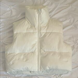 Fuinloth White Puffer Vest